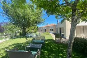 maisonderetraite lesjardinsdesaintes jardin