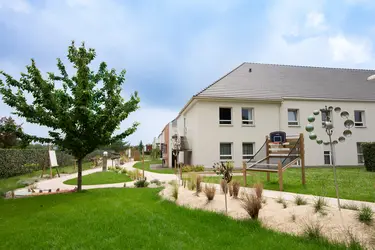 maison de retrait le clos de beauvaisis beauvais exterieur bf6t0148