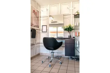 maison de retraite carbon blanc salon de coiffure