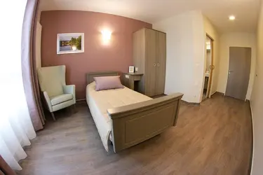 maison de retraite leon braconnier revin chambre