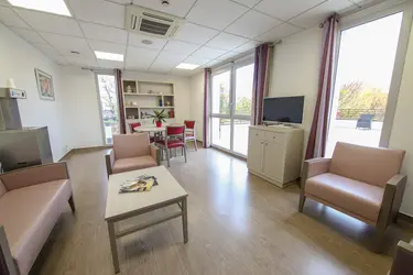 maison de retraite montigny les cormeilles salon